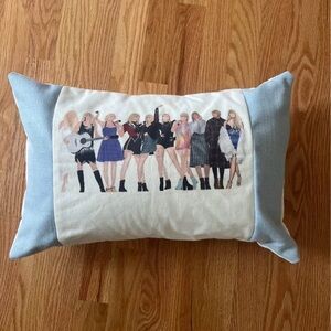Taylor Swift Throw Pillow